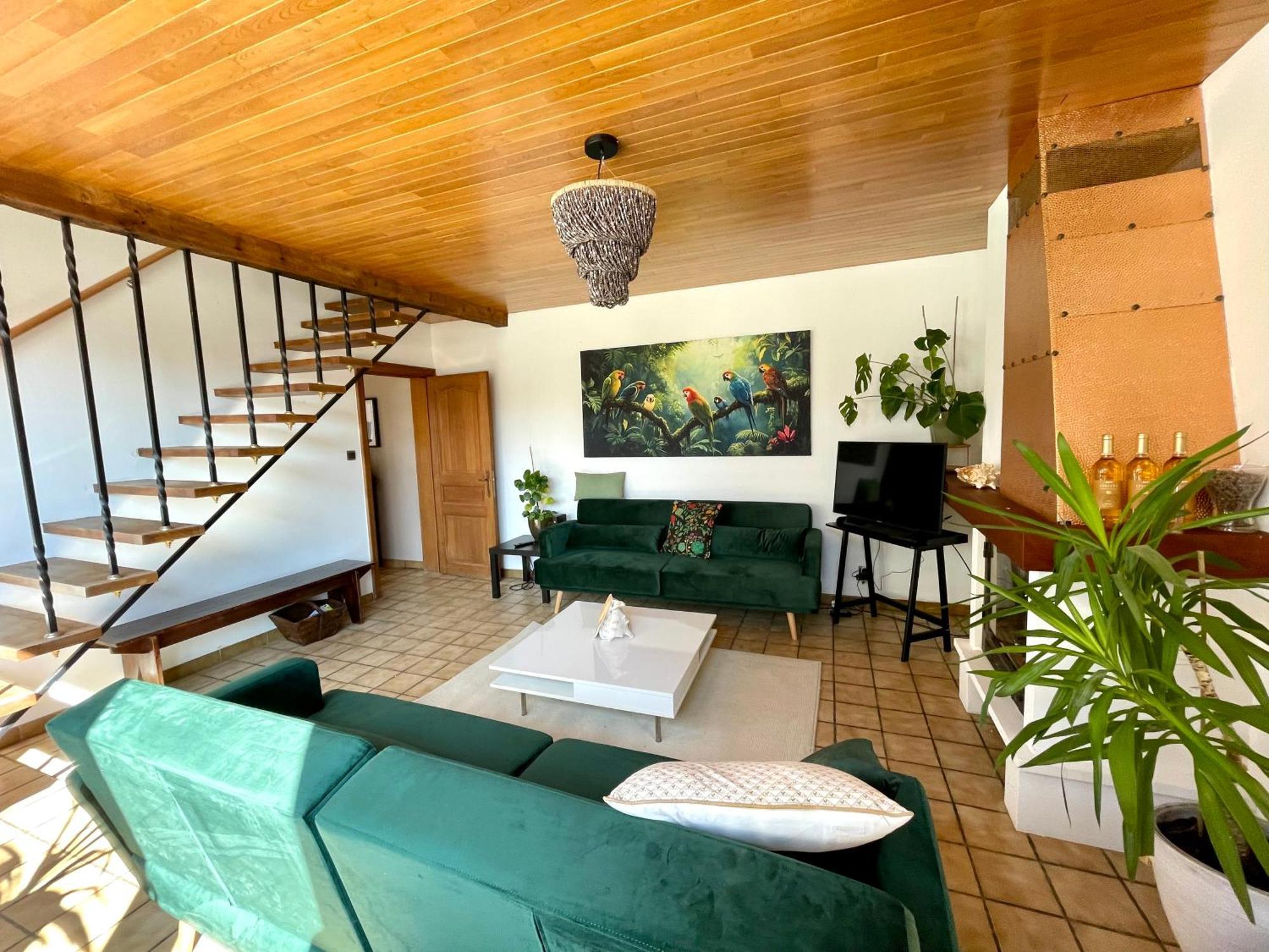 Homestay Villa O Virton Exterior foto