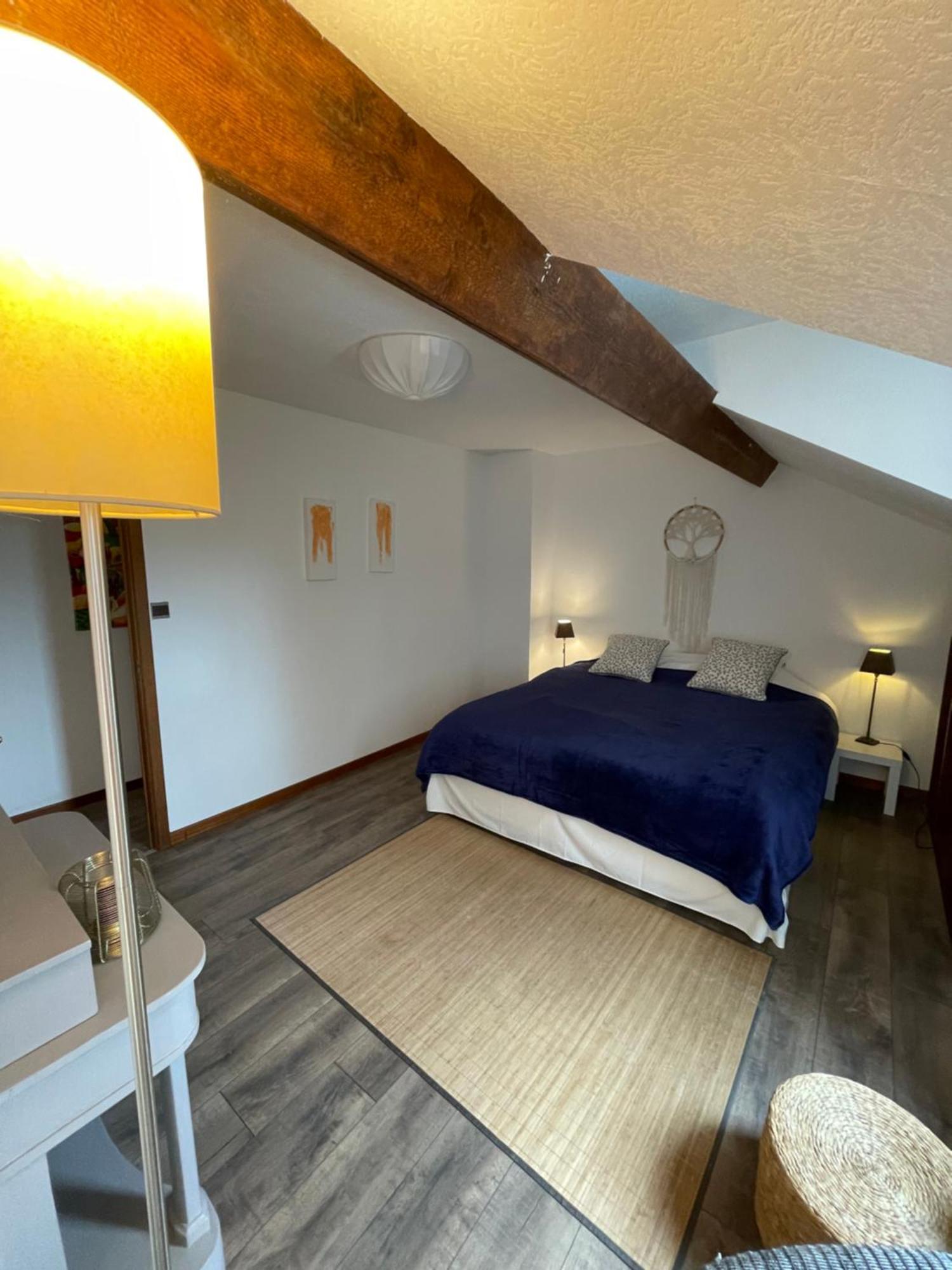 Homestay Villa O Virton Quarto foto